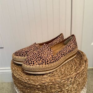 Dr. Scholl’s Sustainable Comfort Stylish Tan and Black Espadrille Loafers - 9